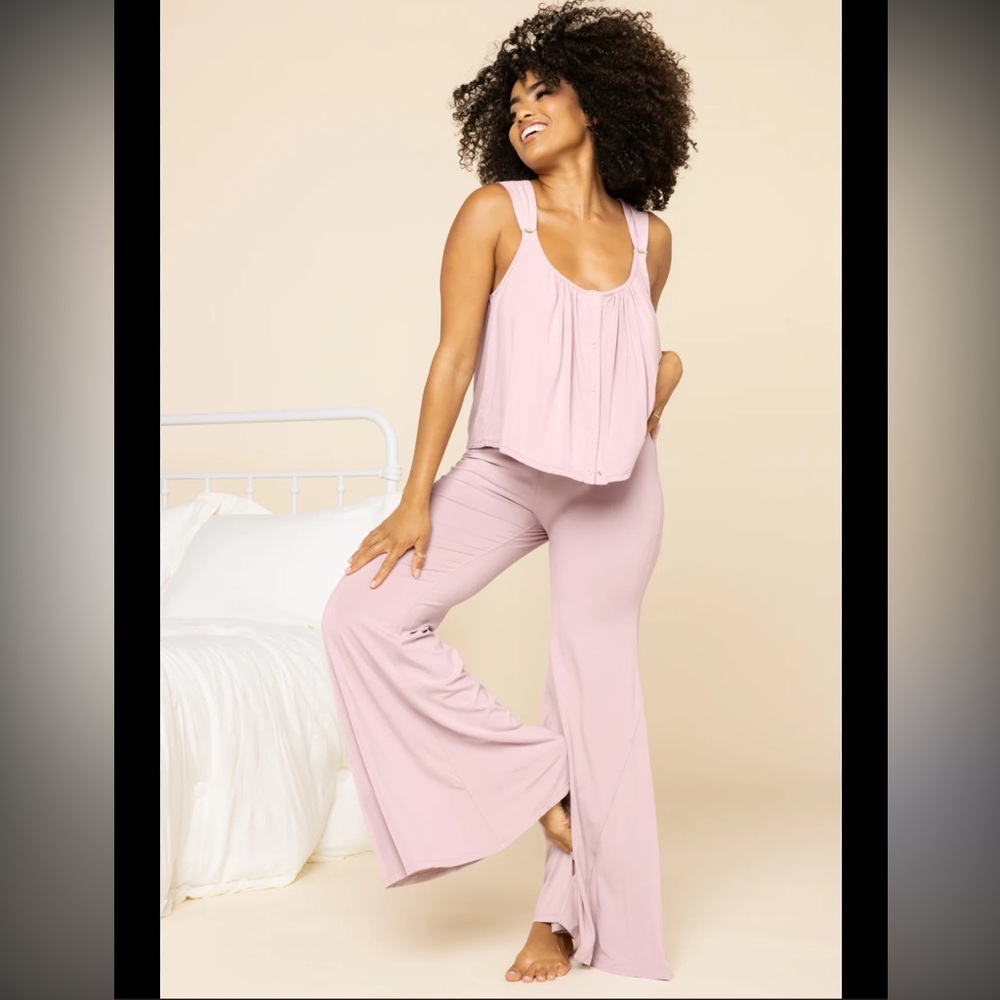 NWT Popflex Active Pink Sleep Set Top + Bottoms! Bell Bottoms
